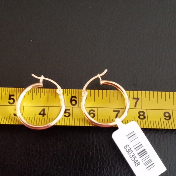 10K YELLOW GOLD HOOP EARRINGS - Picture 2 of 4